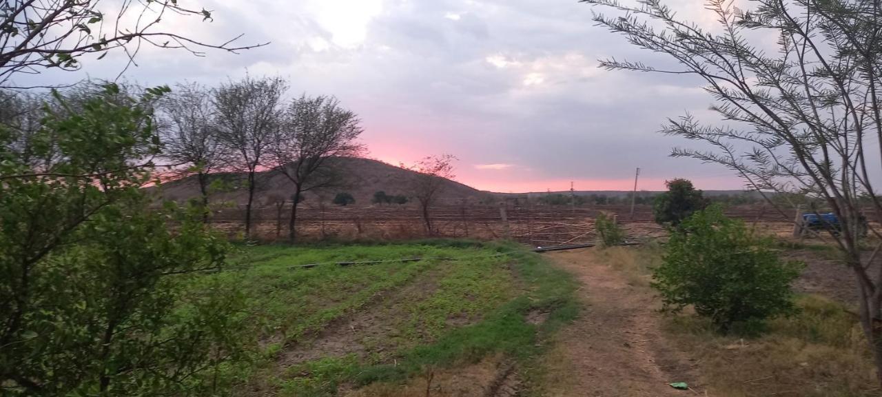 Tranquility Villa Shivpuri  Luaran gambar
